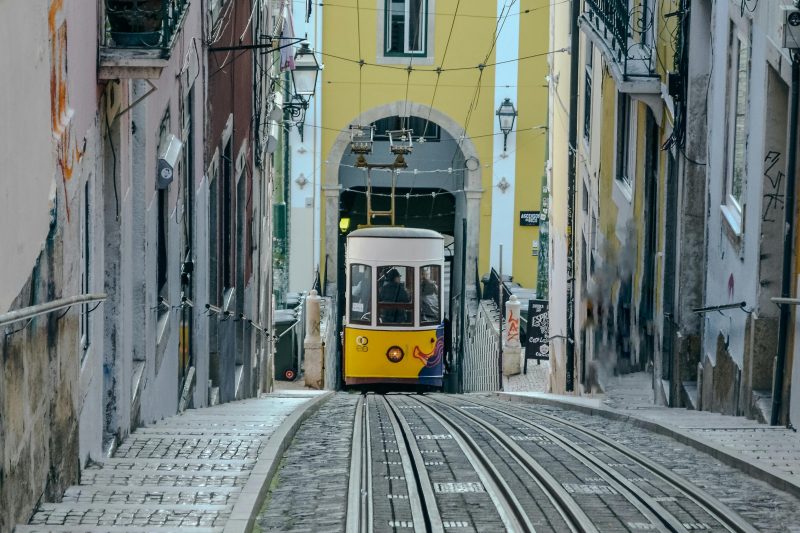 The cable that broke in the cable car accident in Lisbon did not meet the requirements